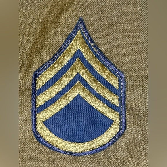 WWIl Ike Jacket Vintage 1947 Army 38R Garrison
Cap 43rd Infantry Radio Sergeant - Picture 7 of 13